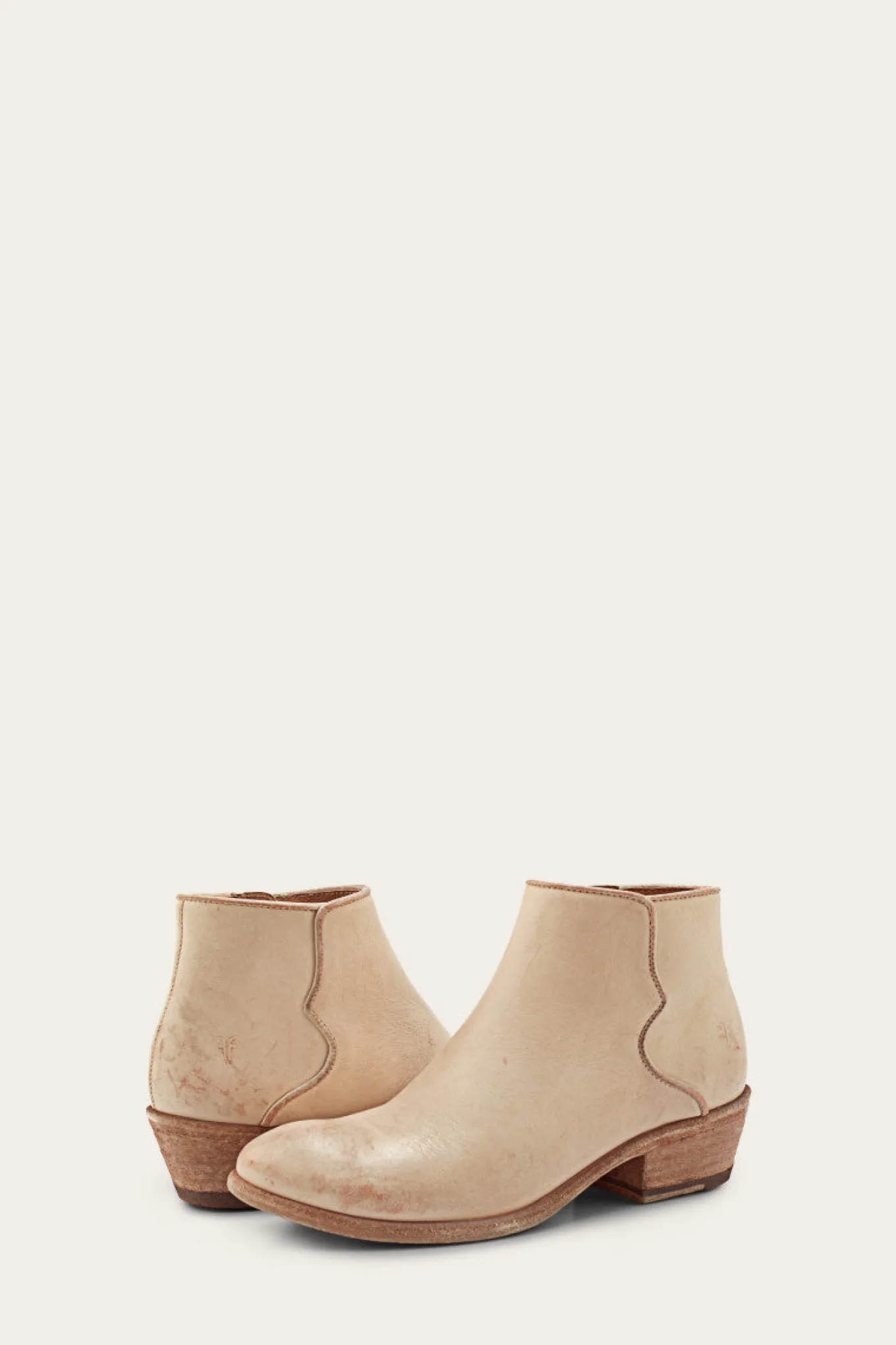 Booties^Frye Carson Piping Bootie