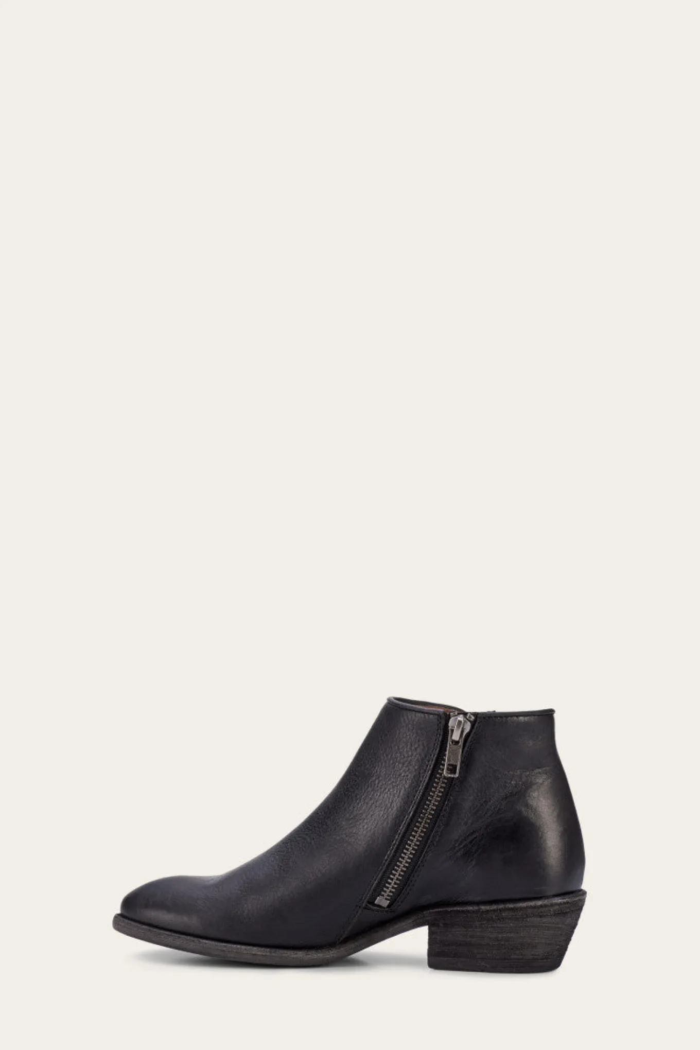 Booties^Frye Carson Piping Bootie