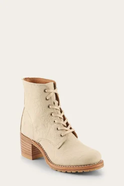 Booties^Frye Sabrina 6G Lace Up